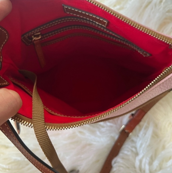 EUC Barbie pink💕Pebble Grain Dooney & Bourke shoulder bag - Picture 7 of 14
